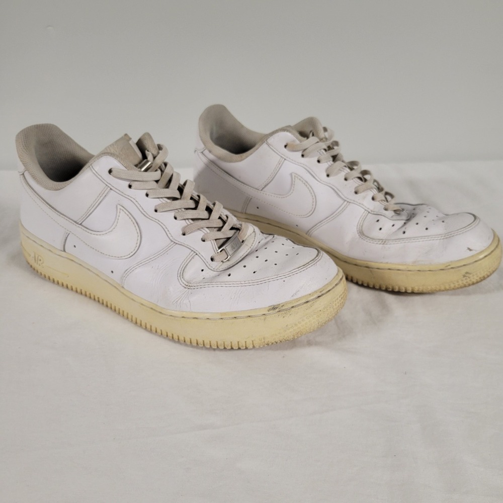 Nike Air Force 1 Low White Leather Sneakers Mens Size‎ 10.5